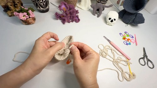 Crochet Amigurumi mummy 3