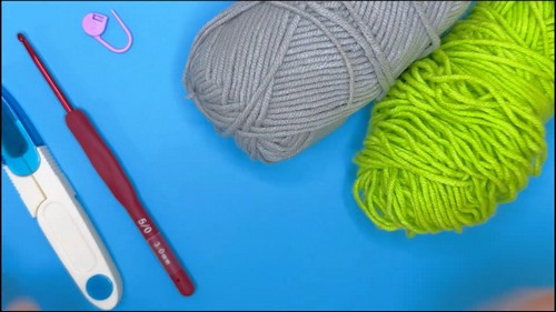 fREE Crochet Amigurumi halloween cauldron 1