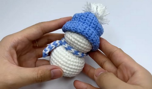 Christmas Snowman Amigurumi Crochet 4